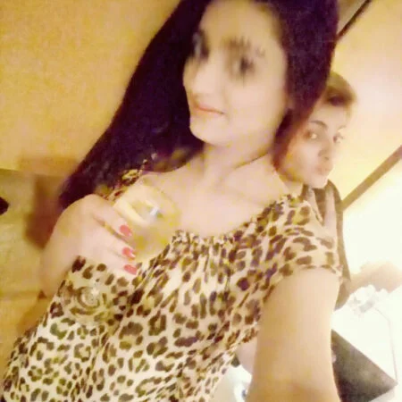 Call girls in JL Nehru Road
