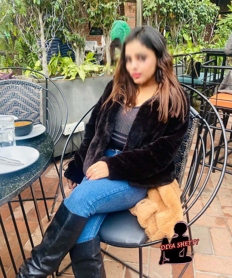 escort girls near The Leela Palace New Delhi
