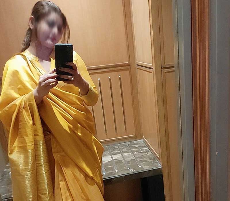 Russian escorts in Pitampura