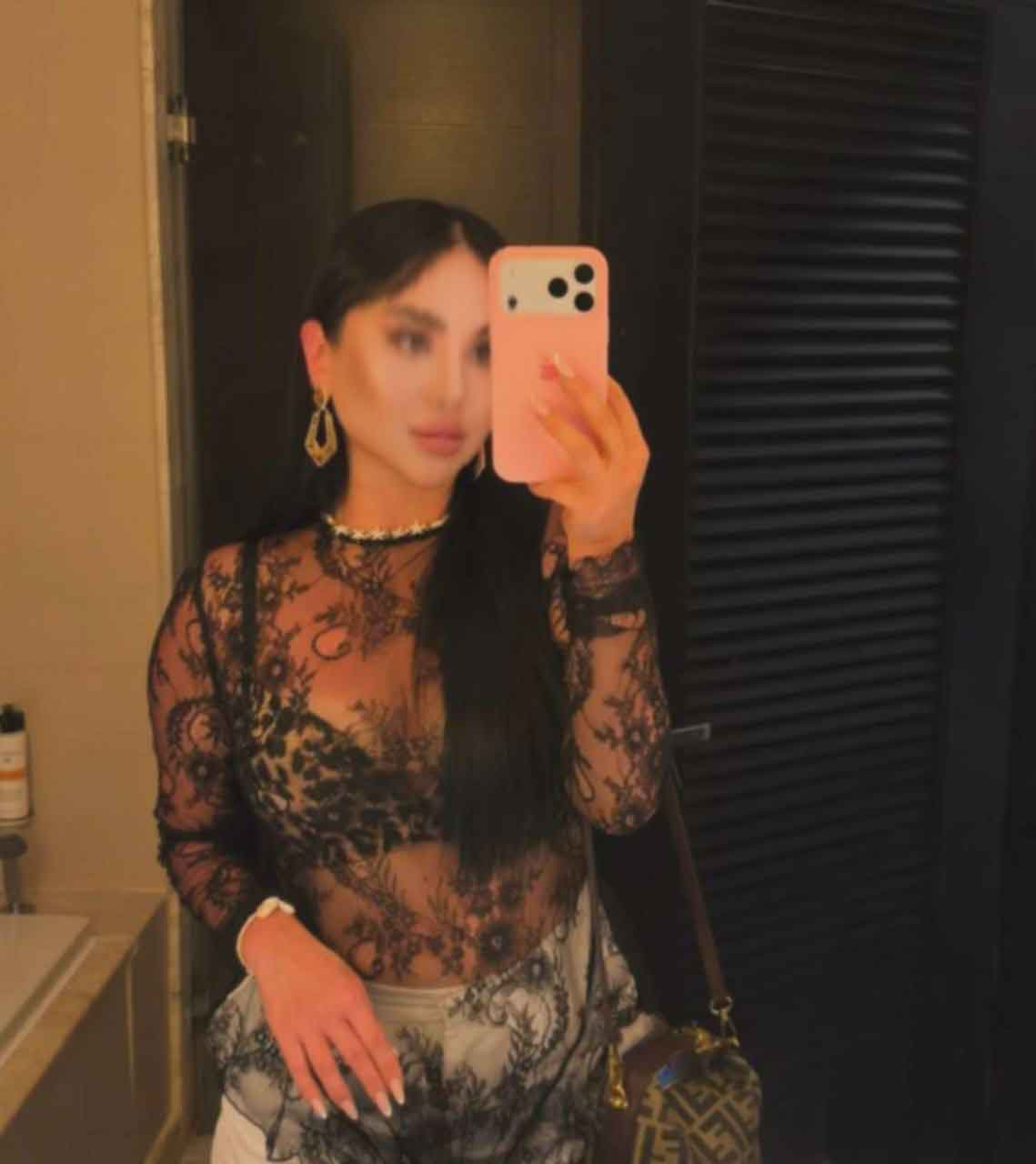 High-profile Model Russian escorts for Incall Bangalore