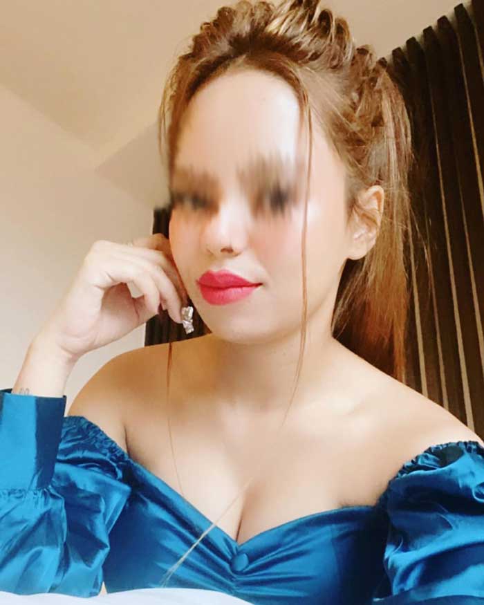 Female Escort in Paharganj