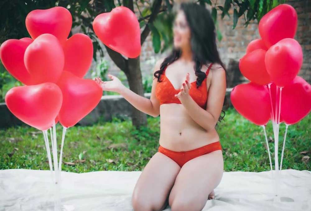 Call Girls in Nehru Place
